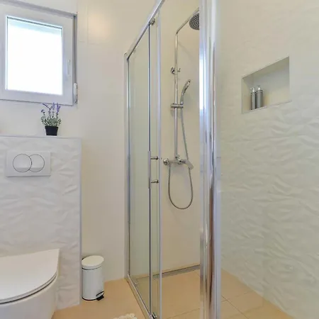 Villa 4* First Hill With Heated Pool, Zaton