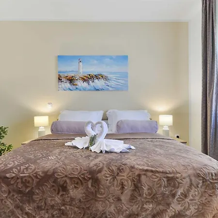 4* First Hill With Heated Pool, Zaton (Zadar)