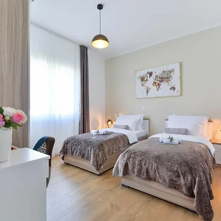 4* First Hill With Heated Pool, Villa