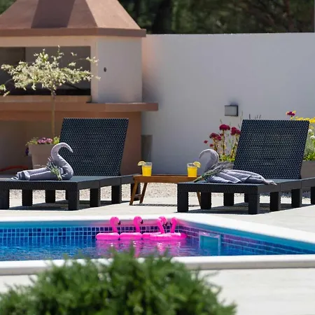 4* First Hill With Heated Pool, Zaton Villa Zaton (Zadar)