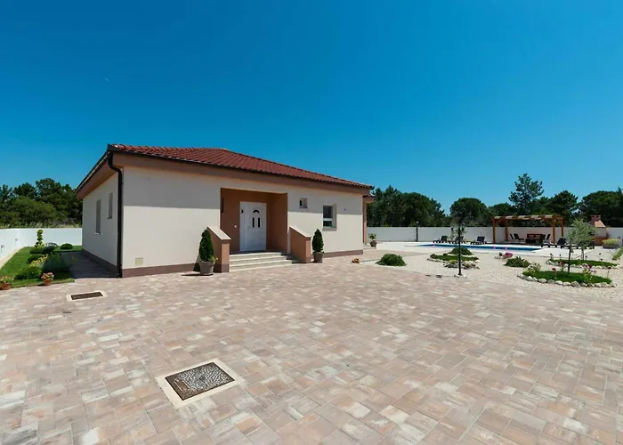 4* First Hill With Heated Pool, *