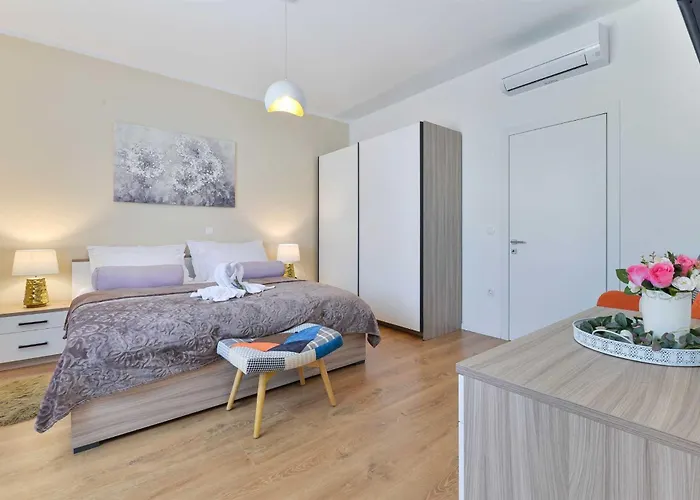 Βίλα 4* First Hill With Heated Pool, Zaton (Zadar)